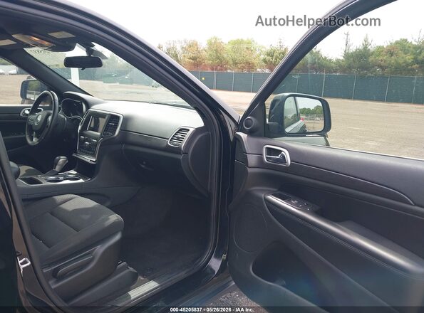 1C4RJEAG5JC455214 2018 JEEP GRAND CHEROKEE Черный Вид салона спереди