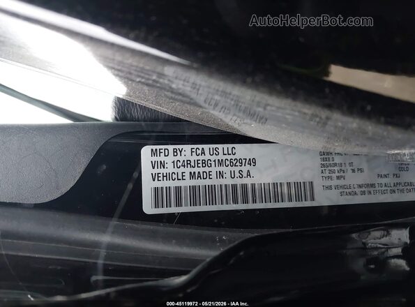 1C4RJEBG1MC629749 2021 JEEP GRAND CHEROKEE Black Engine compartment view