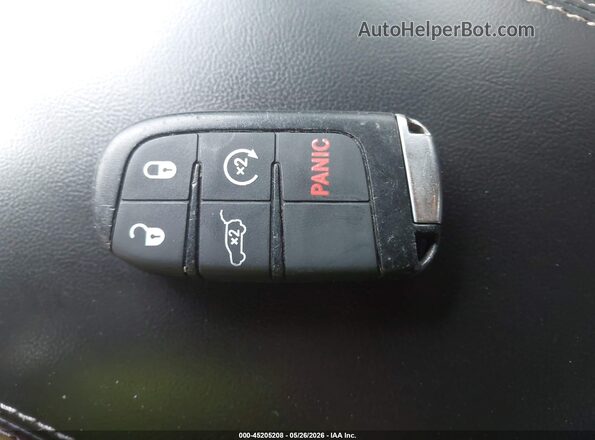 1C4RJEBG7HC804429 2017 JEEP GRAND CHEROKEE Dark Blue Вид панели приборов