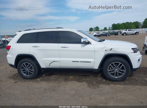 1C4RJEBG7JC132071 2018 JEEP GRAND CHEROKEE White Rear interior view