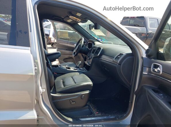 1C4RJEBG7JC265395 2018 JEEP GRAND CHEROKEE Silver Vista interior delantera