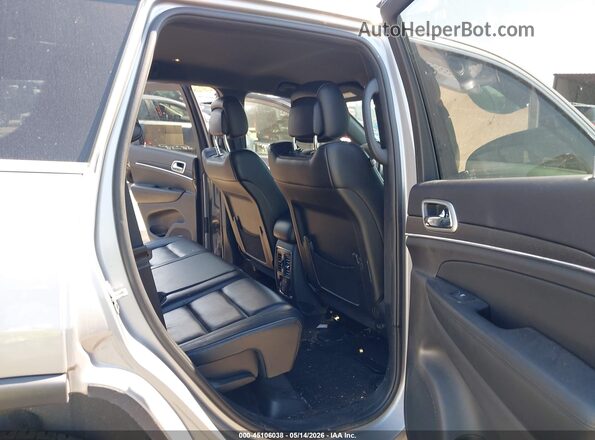 1C4RJEBG7JC265395 2018 JEEP GRAND CHEROKEE Silver Vista de la etiqueta del VIN