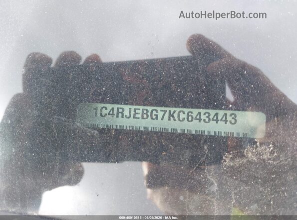 1C4RJEBG7KC643443 2019 JEEP GRAND CHEROKEE White Vista del compartimento del motor