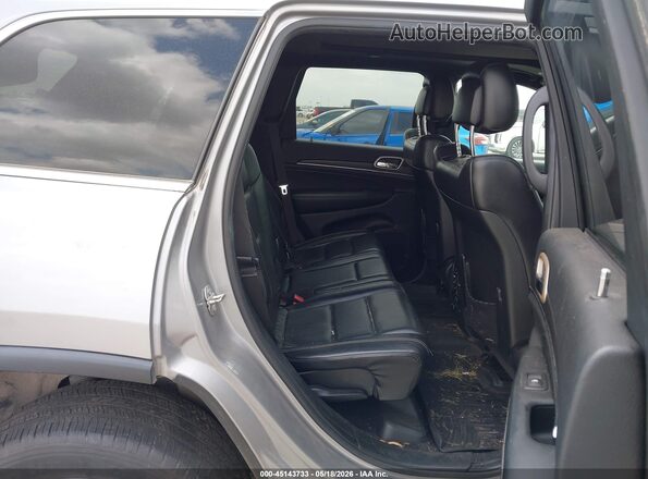 1C4RJEBG8HC892990 2017 JEEP GRAND CHEROKEE Silver Вид наклейки з VIN-кодом