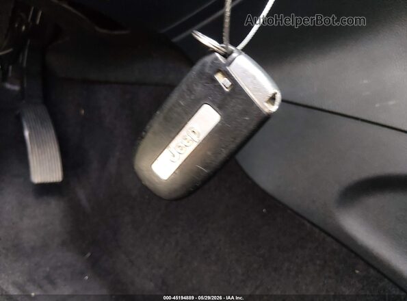 1C4RJEBGXGC352247 2016 JEEP GRAND CHEROKEE Белый Вид панели приборов