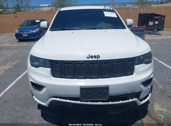 1C4RJFAG0JC122277 2018 JEEP GRAND CHEROKEE White Widok zestawu wskaźników