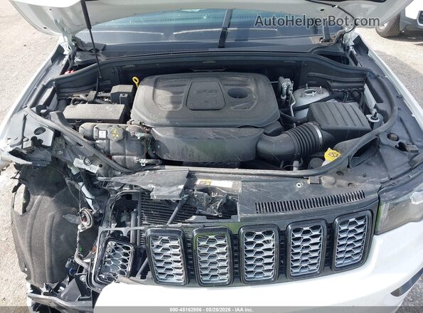 1C4RJFAG3LC380571 2020 JEEP GRAND CHEROKEE White Rear view
