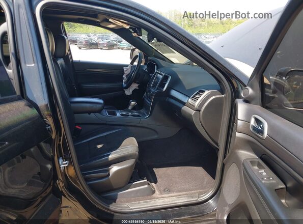 1C4RJFAG4JC245452 2018 JEEP GRAND CHEROKEE Черный Вид салона спереди