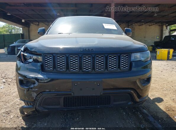 1C4RJFAG4JC245452 2018 JEEP GRAND CHEROKEE Черный Вид щитка приборов