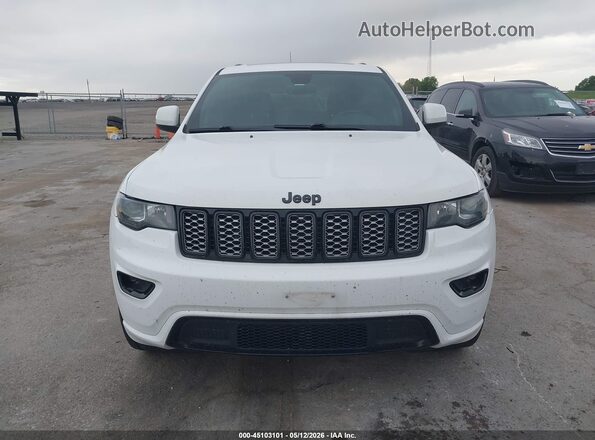1C4RJFAG5HC720245 2017 JEEP GRAND CHEROKEE White ხელსაწყოთა პანელის ხედი