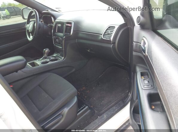 1C4RJFAG5JC393965 2018 JEEP GRAND CHEROKEE White Вид салону спереду