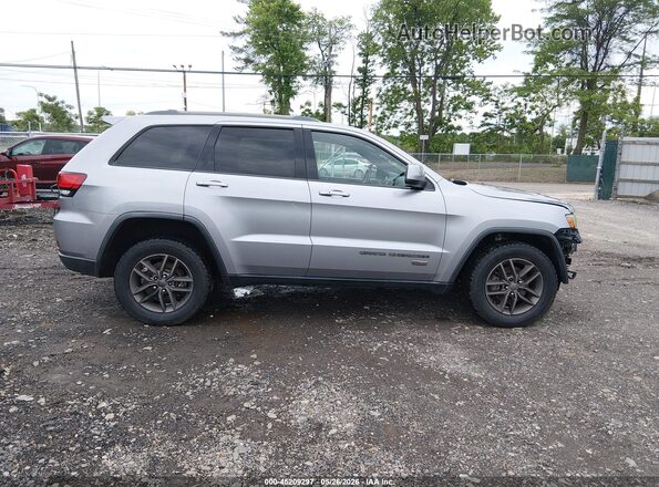 1C4RJFAG7GC389103 2016 JEEP GRAND CHEROKEE Silver Widok wnętrza 360 stopni