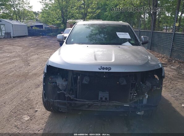 1C4RJFAG7KC546038 2019 JEEP GRAND CHEROKEE Silver Rear interior view