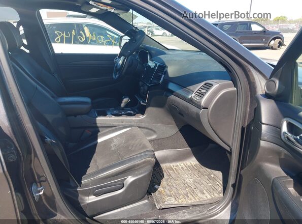 1C4RJFAG8KC804874 2019 JEEP GRAND CHEROKEE Gray Widok wnętrza z przodu