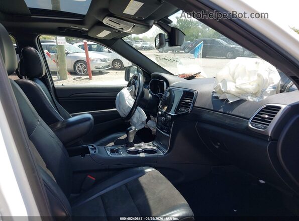 1C4RJFAG8LC232948 2020 JEEP GRAND CHEROKEE White Front interior view