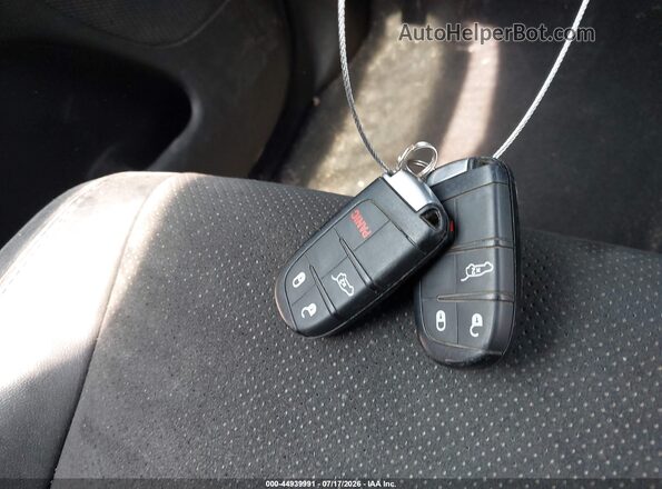 1C4RJFAG9KC645993 2019 JEEP GRAND CHEROKEE Black Вид панелі приладів