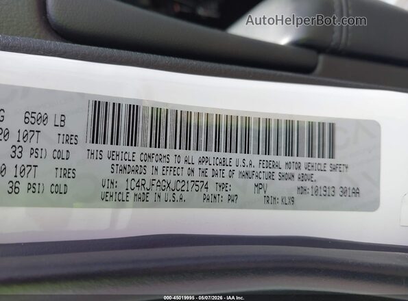 1C4RJFAGXJC217574 2018 JEEP GRAND CHEROKEE White Widok komory silnika