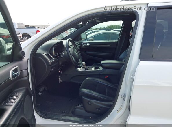 1C4RJFAGXJC217574 2018 JEEP GRAND CHEROKEE White Widok wnętrza z przodu
