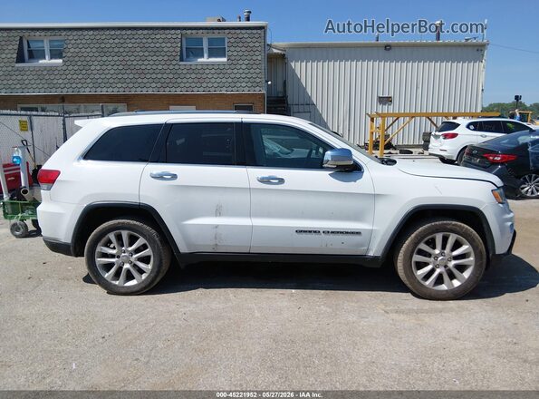 1C4RJFBG0HC607494 2017 JEEP GRAND CHEROKEE Белый Вид задней части салона