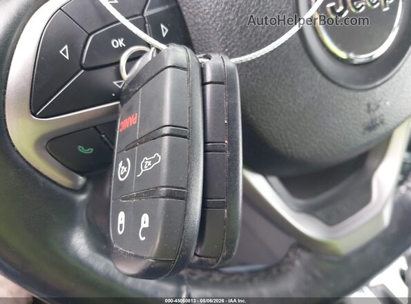 1C4RJFBG0JC203469 2018 JEEP GRAND CHEROKEE Белый Вид панели приборов