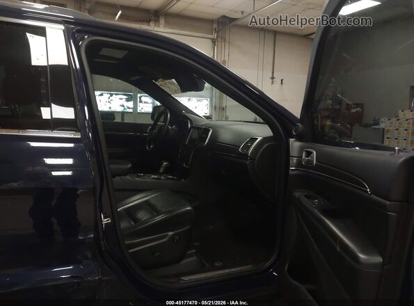 1C4RJFBG0JC215864 2018 JEEP GRAND CHEROKEE Синий Вид салона спереди