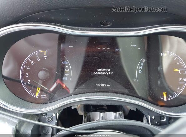 1C4RJFBG4JC511065 2018 JEEP GRAND CHEROKEE Red Հետևի նստատեղերի տեսք