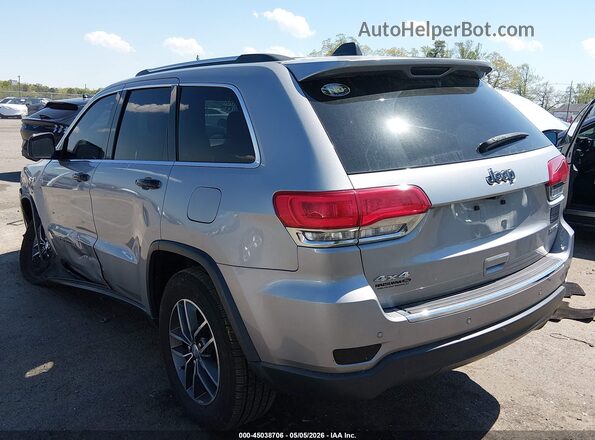 1C4RJFBG8HC951431 2017 JEEP GRAND CHEROKEE Silver Rear left