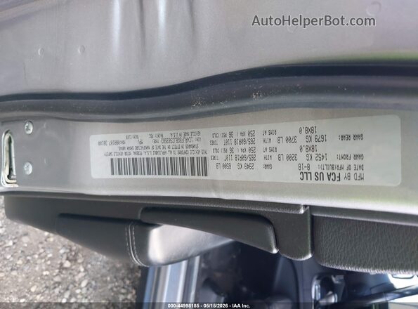 1C4RJFBG8JC503583 2018 JEEP GRAND CHEROKEE Gray Vista del compartimento del motor