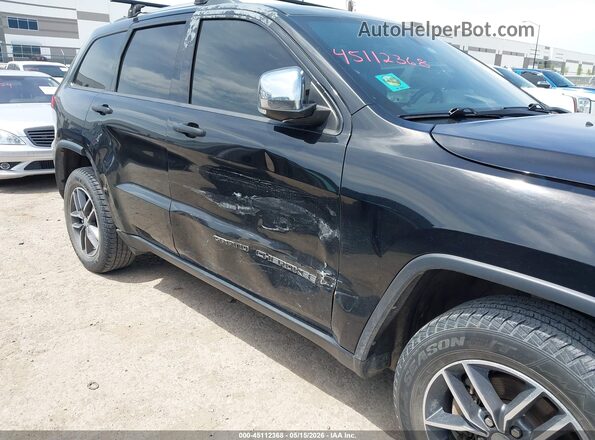 1C4RJFBGXHC913845 2017 JEEP GRAND CHEROKEE  Widok z przodu