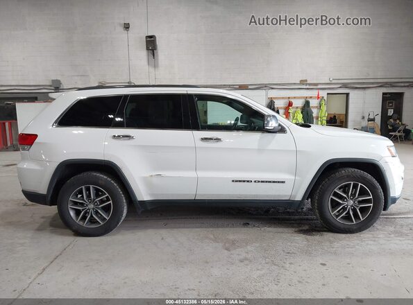 1C4RJFBGXJC138579 2018 JEEP GRAND CHEROKEE Белый Вид задней части салона