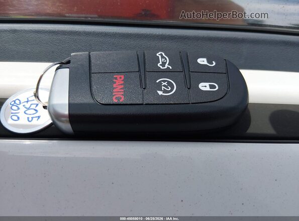 1C4RJFCG3GC305615 2016 JEEP GRAND CHEROKEE White Vista del salpicadero