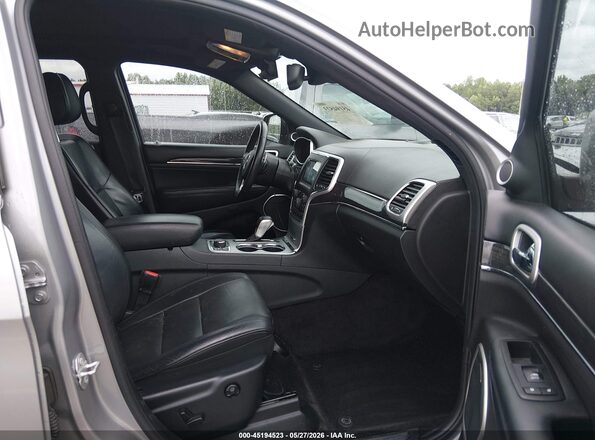 1C4RJFCG5GC349163 2016 JEEP GRAND CHEROKEE Серебряный Вид салона спереди