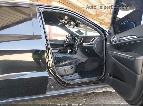 1C4RJFLG4HC874989 2017 JEEP GRAND CHEROKEE Black Սալոնի դիմացի տեսք