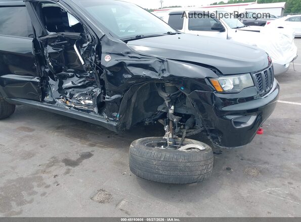 1C4RJFLG8JC333868 2018 JEEP GRAND CHEROKEE Black წინა ხედი