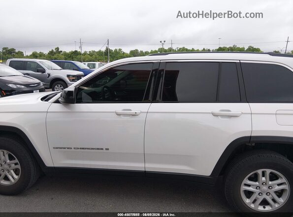 1C4RJGAG2PC609804 2023 JEEP GRAND CHEROKEE White Սալոնի 360 աստիճան տեսք