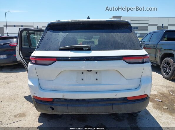 1C4RJGAG2PC610127 2023 JEEP GRAND CHEROKEE White 