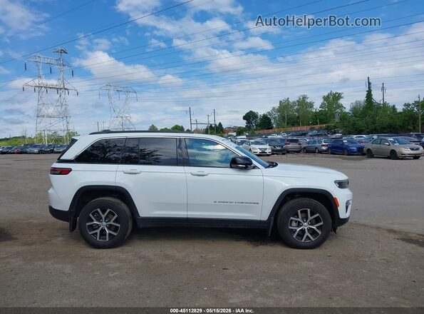 1C4RJHBG2S8636064 2025 JEEP GRAND CHEROKEE White Rear interior view