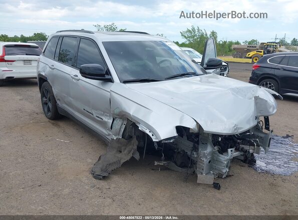1C4RJHBG3SC332898 2025 JEEP GRAND CHEROKEE Silver Դիմացի տեսք