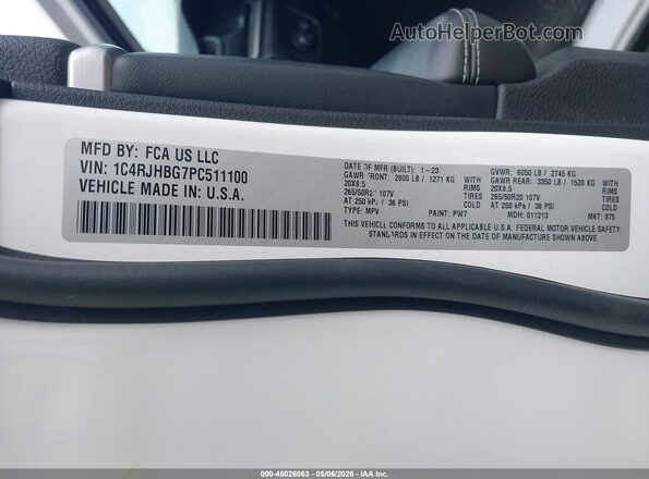 1C4RJHBG7PC511100 2023 JEEP GRAND CHEROKEE White Widok komory silnika
