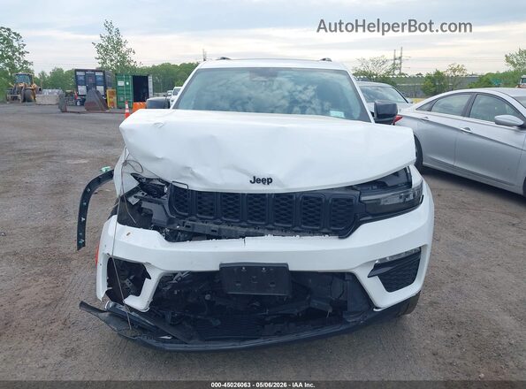 1C4RJHBG7PC511100 2023 JEEP GRAND CHEROKEE White Widok zestawu wskaźników