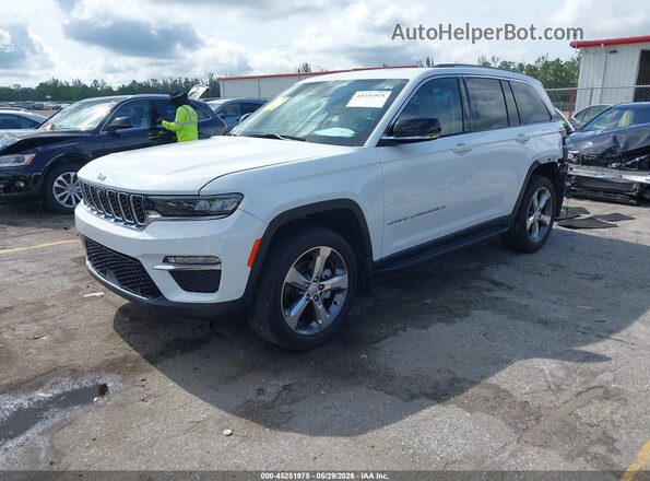 1C4RJHBG8N8635554 2022 JEEP GRAND CHEROKEE White Vista tres cuartos delantera izquierda