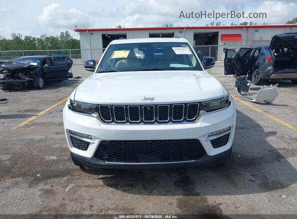 1C4RJHBG8N8635554 2022 JEEP GRAND CHEROKEE White Vista interior trasera