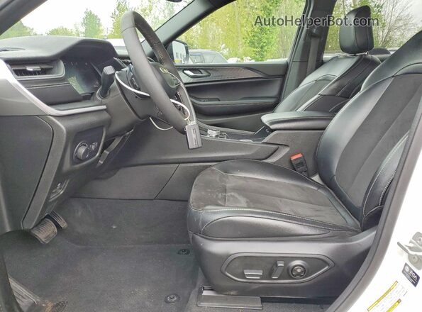 1C4RJKAG2R8564369 2024 JEEP GRAND White Front interior view