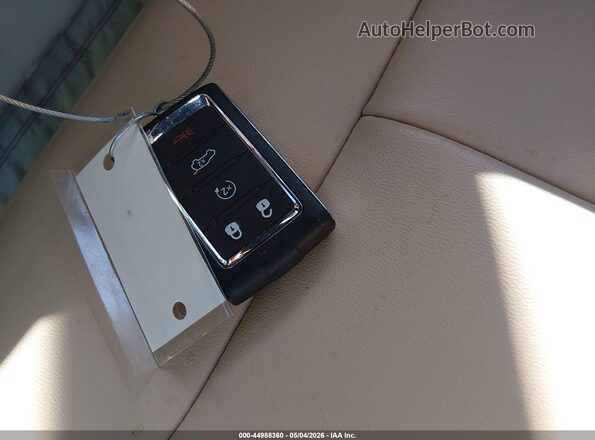 1C4RJKBG1R8545701 2024 JEEP GRAND CHEROKEE L White Vista del salpicadero
