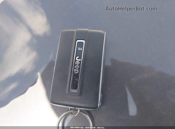 1C4RJKBG2R8917479 2024 JEEP GRAND CHEROKEE L Gray 
