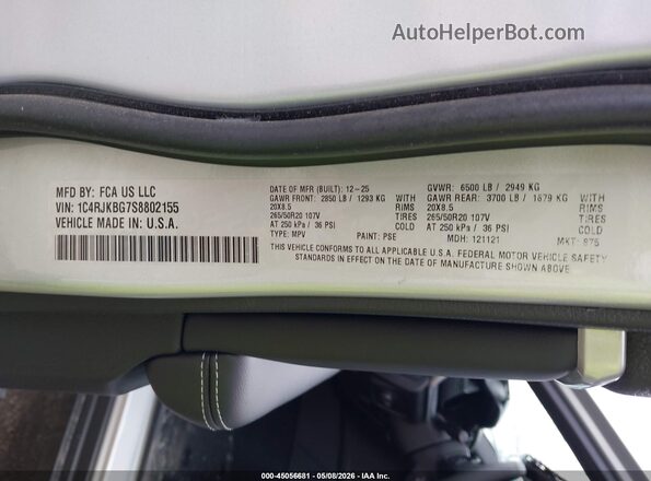 1C4RJKBG7S8802155 2025 JEEP GRAND CHEROKEE L Silver 