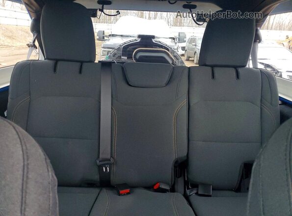 1C4RJXDN8SW658734 2025 JEEP WRANGLER Blue უკანა სავარძლების ხედი