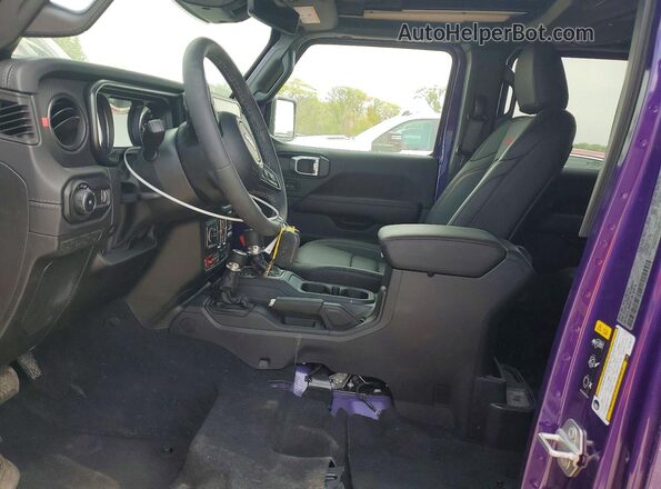 1C4RJXFGXTW199111 2026 JEEP WRANGLER Фиолетовый Вид салона спереди