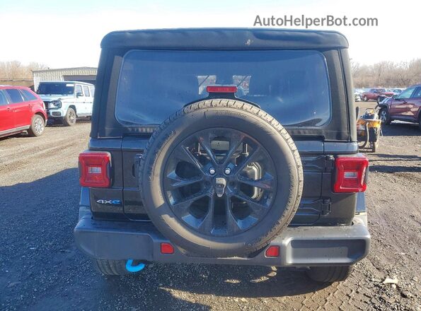 1C4RJXP64RW119106 2024 JEEP WRANGLER Black Widok z tyłu