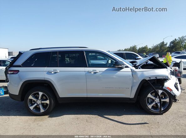 1C4RJYB62PC670811 2023 JEEP GRAND CHEROKEE 4XE Silver Вид задньої частини салону